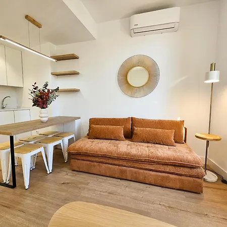 Reconquista 3000 Apartment