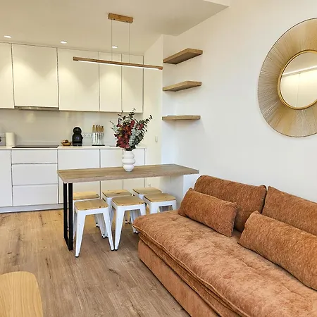 Apartamento Reconquista 3000 *