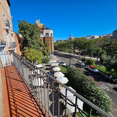 Apartamento Reconquista 3000 *